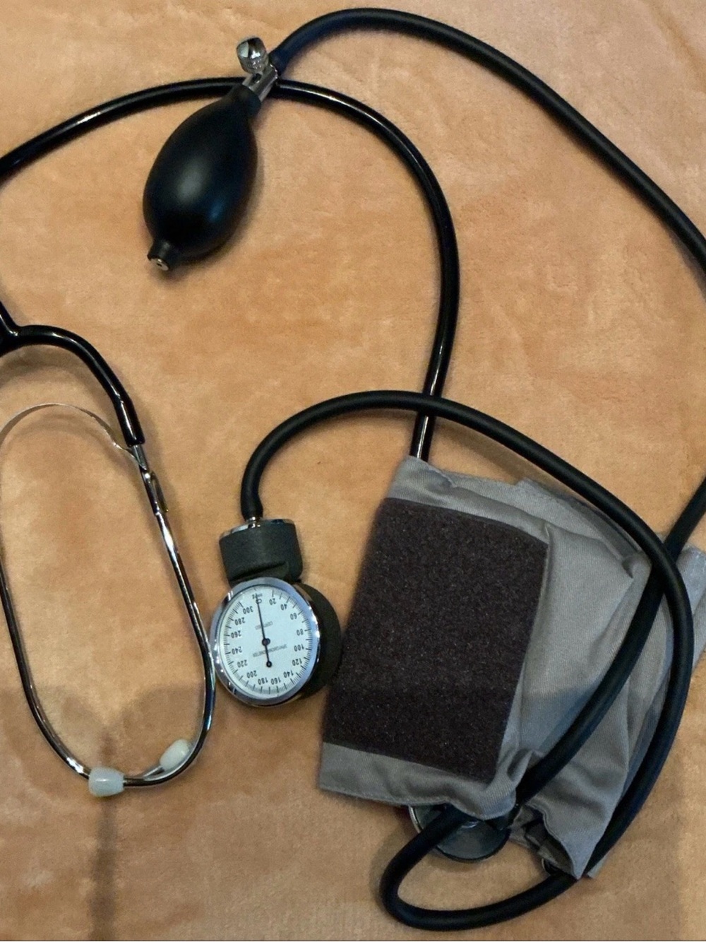 Stethoscope - Picture 3 of 4